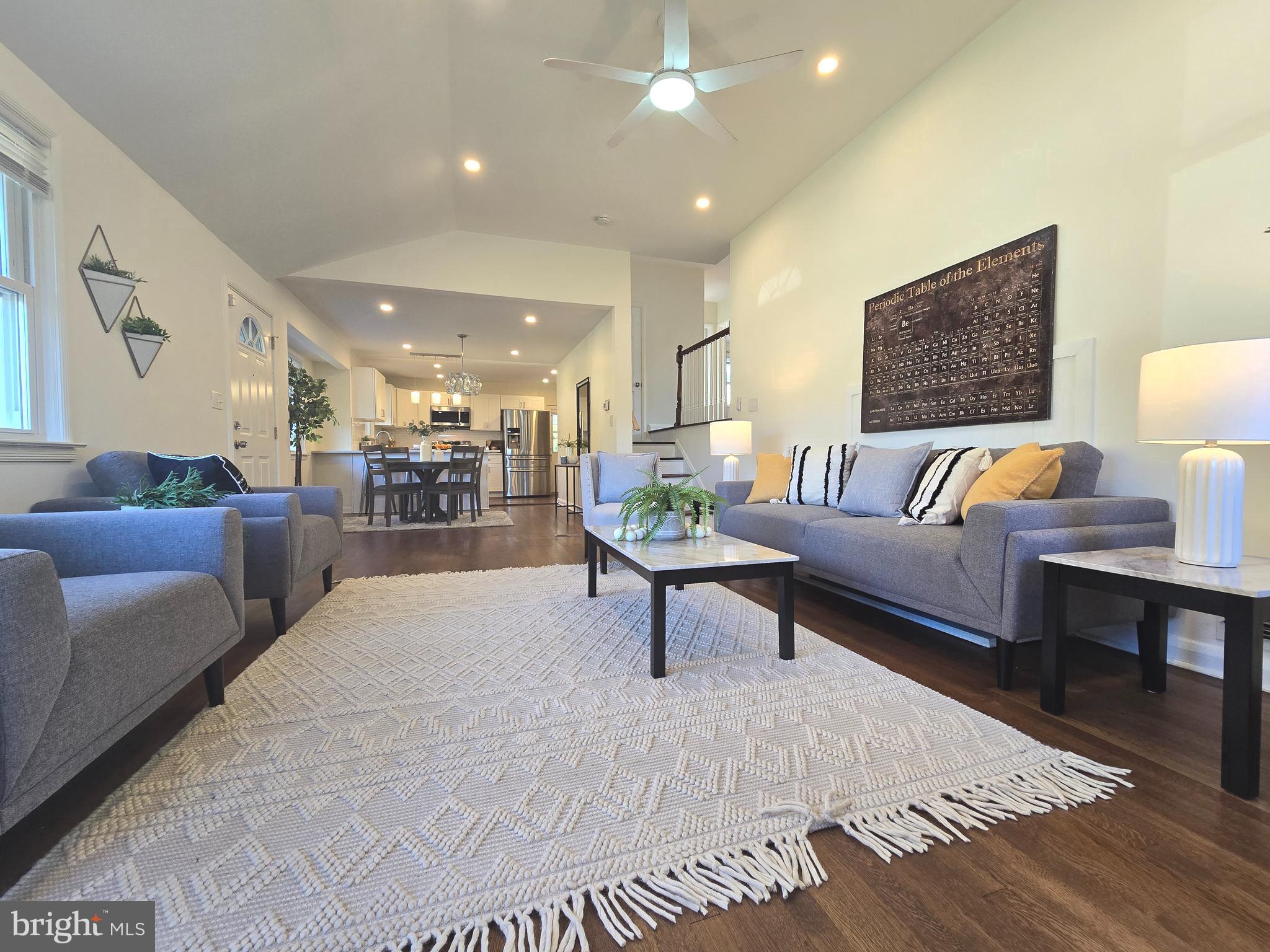 LOCH HILL - Residential