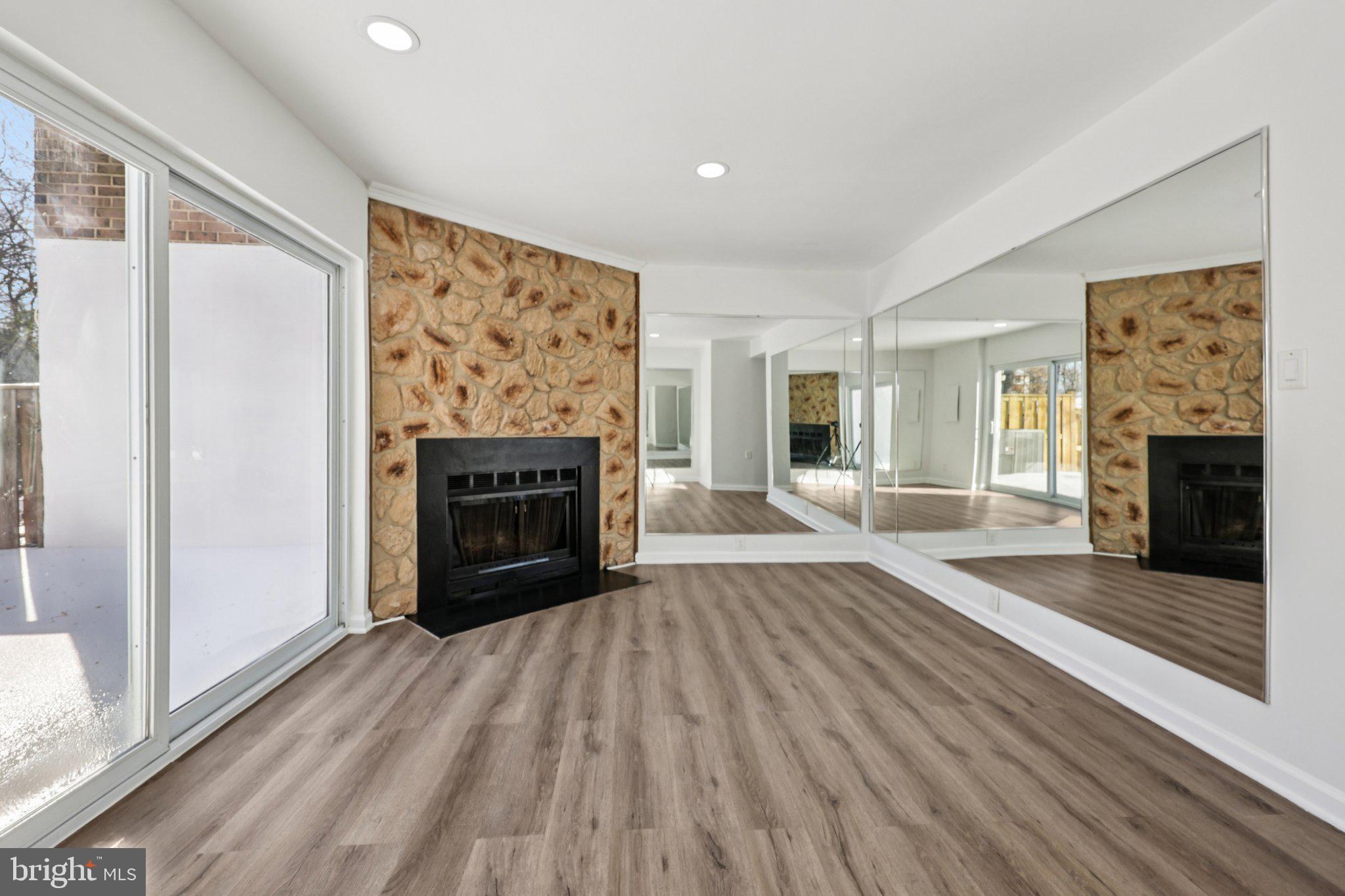 SUGARLAND RUN - Residential