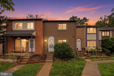 Property photo of 502 Giles Place, Sterling, VA 20164