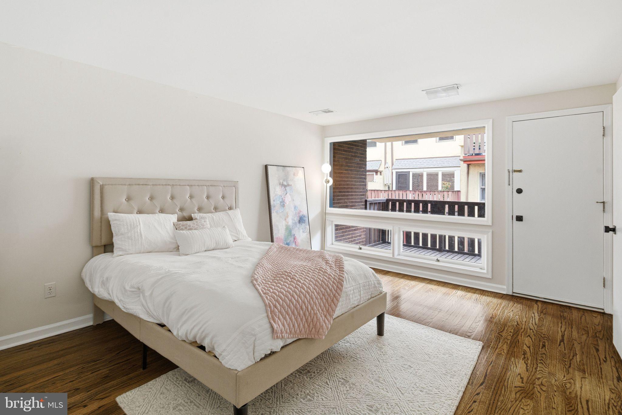 WASHINGTON SQ WEST - Residential