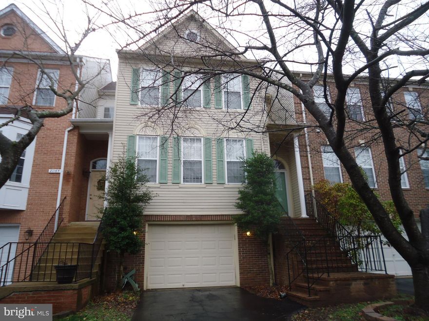 VERY NICE, CLEAN. JUST FULLY FRESHLY PAINTED!  UPGRADED APPLIANCE, FAIRLY NEW FURNACE, GRANITE COUNTER,  DRAPES AND TRACK LIGHTS.  BEAUTIFUL DECK AND NICE YARD.  NEWLY FINISHED BASEMENT FOR RECREATION ROOM AND FULL BATH. GOOD DESIGN,    A CLASSIC HOME!!   READY TO MOVE IN CONDITION!  RARE PROPERTY IN POTOMAC HUNT. PRIME LOCATION TELLS IT ALL!