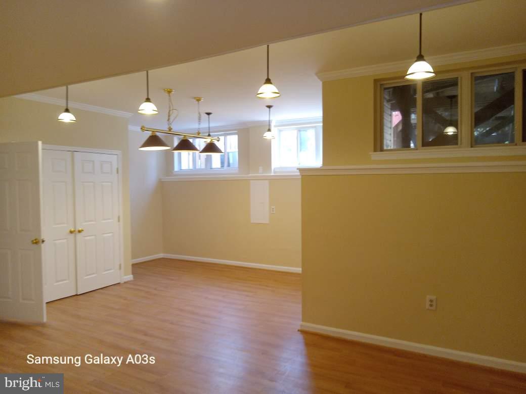 POTOMAC HUNT - Residential