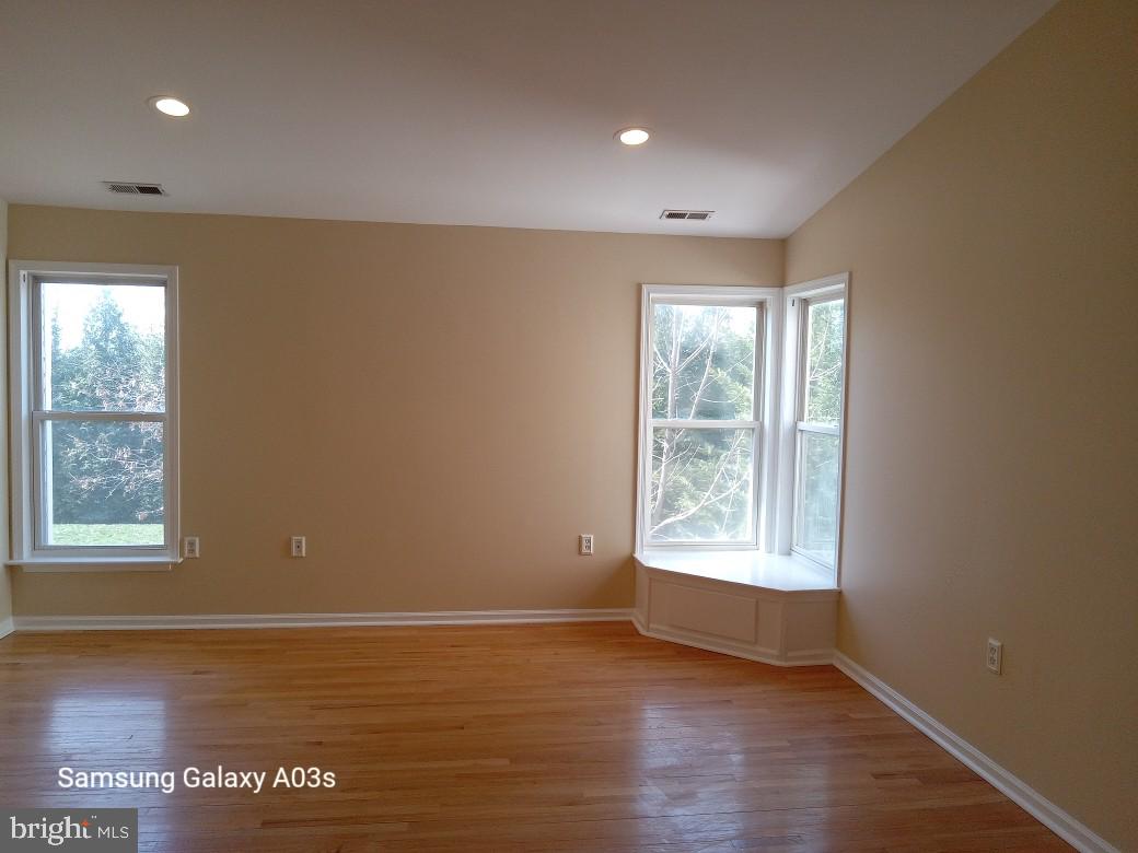 POTOMAC HUNT - Residential