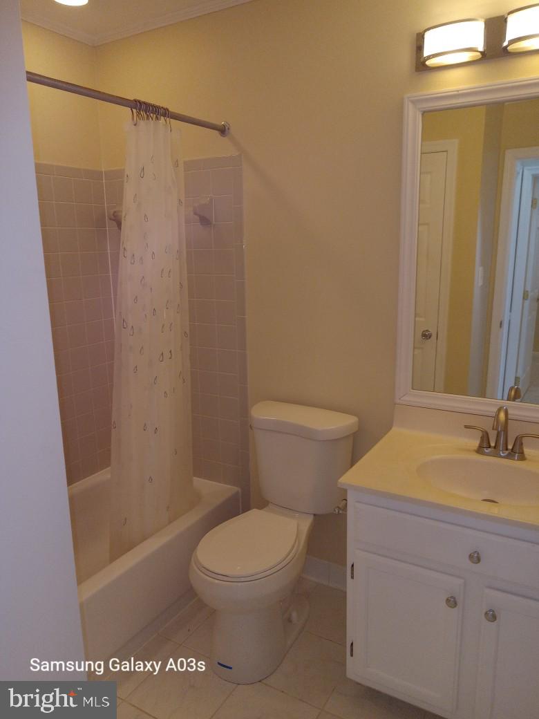 POTOMAC HUNT - Residential