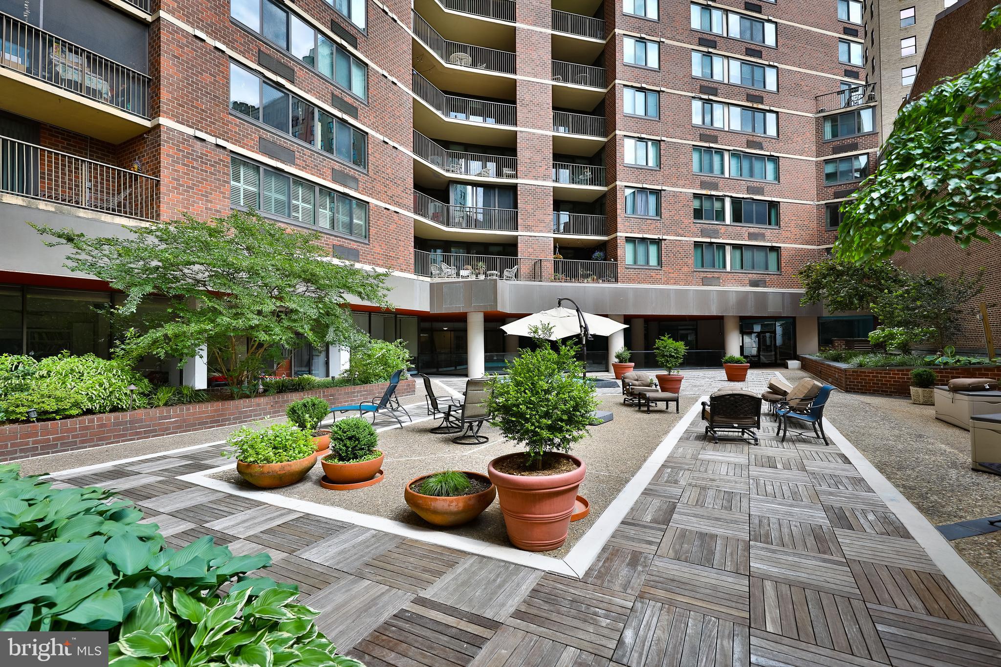 CENTER CITY - Residential