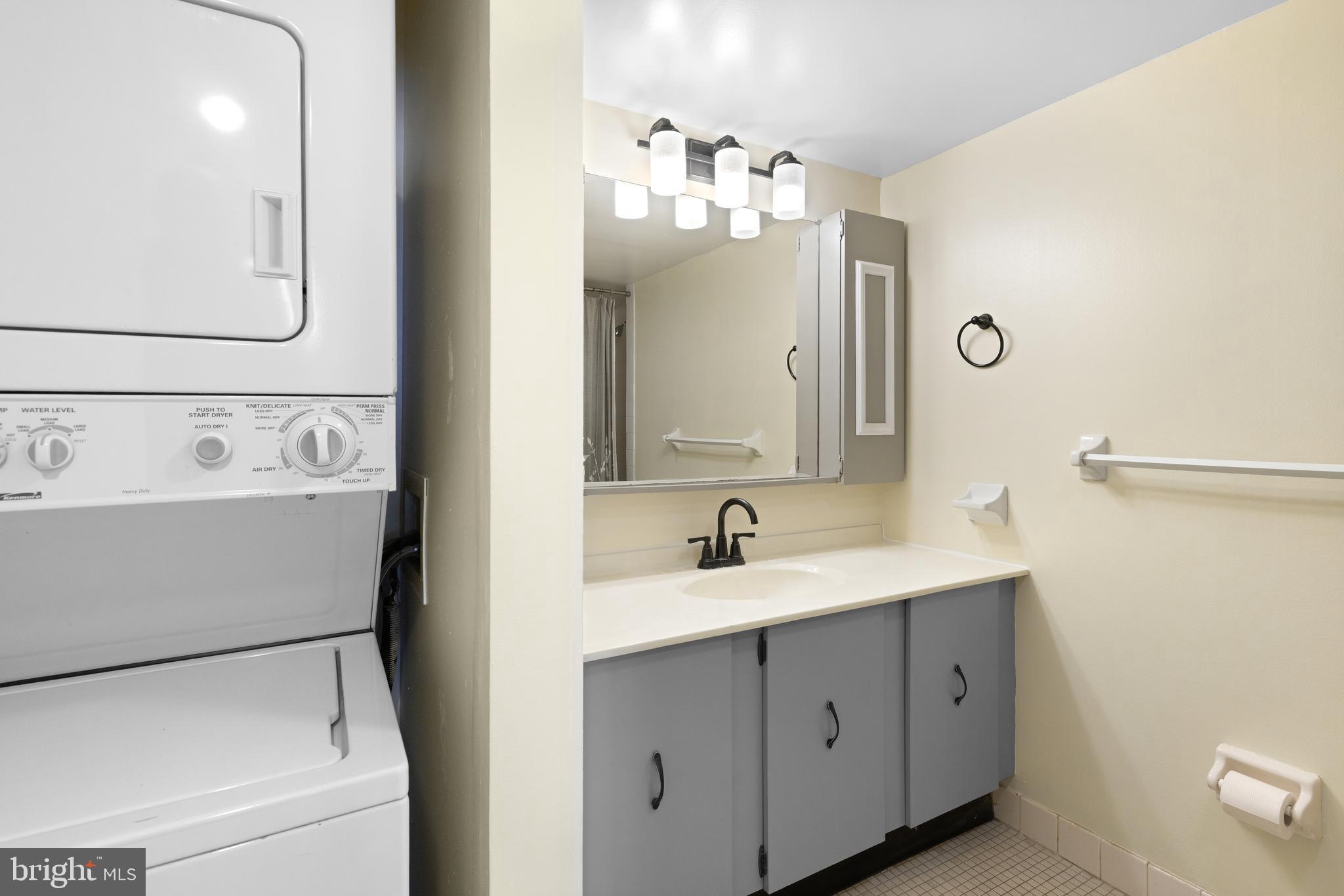 CENTER CITY - Residential