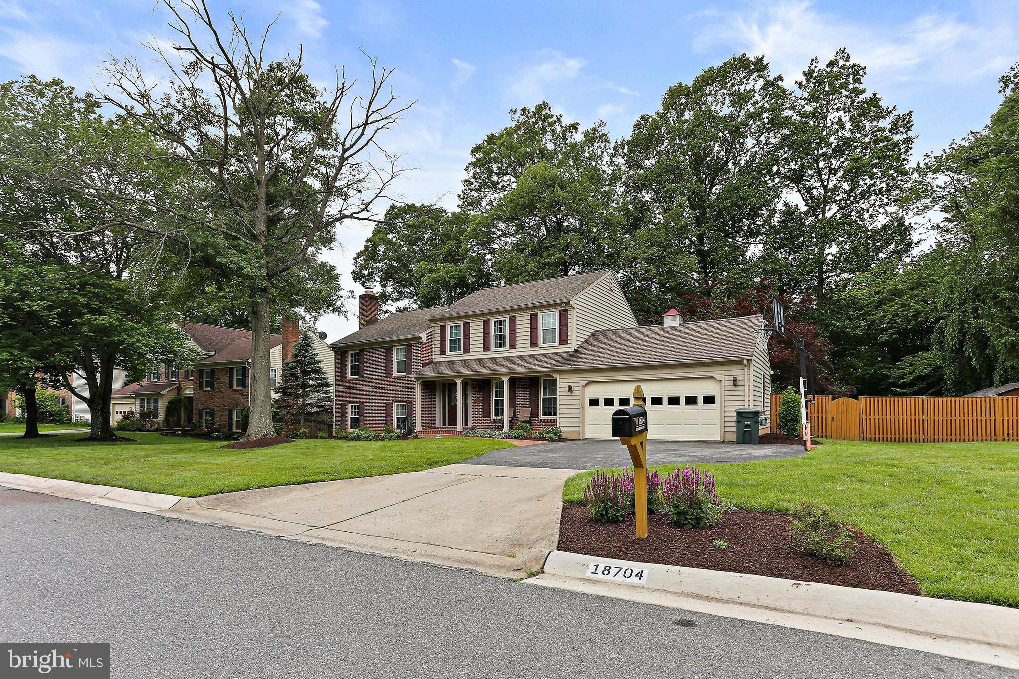 18704 THORNBERRY LANE