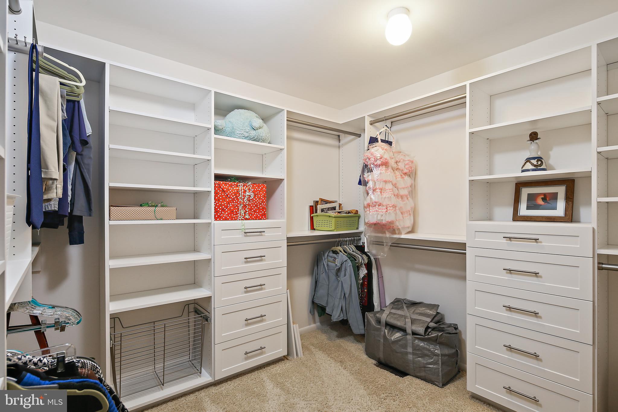 VILLAGE OF HICKORY RIDGE - Residential