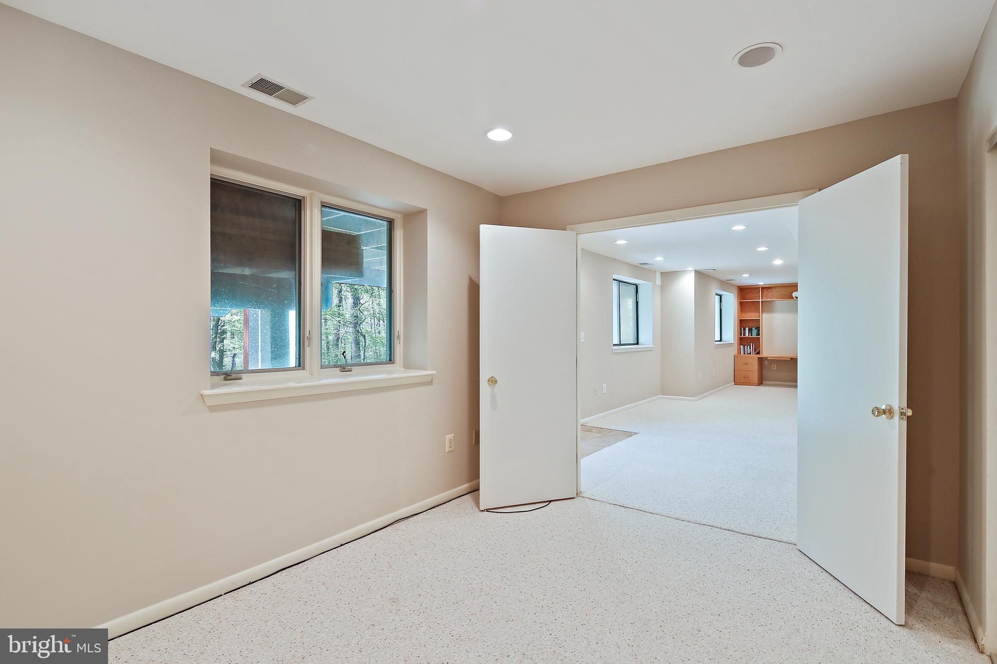 VILLAGE OF HICKORY RIDGE - Residential