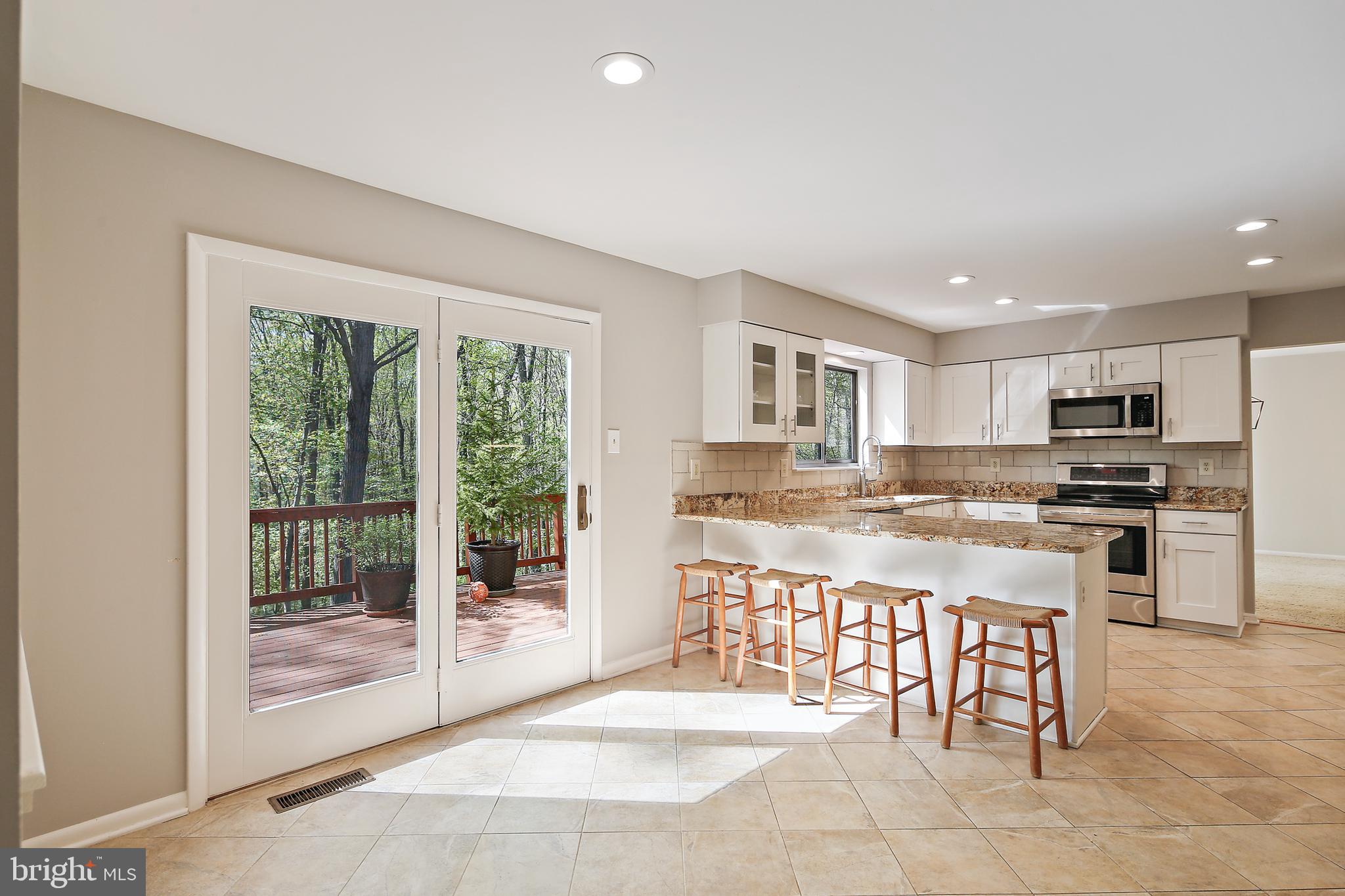 VILLAGE OF HICKORY RIDGE - Residential