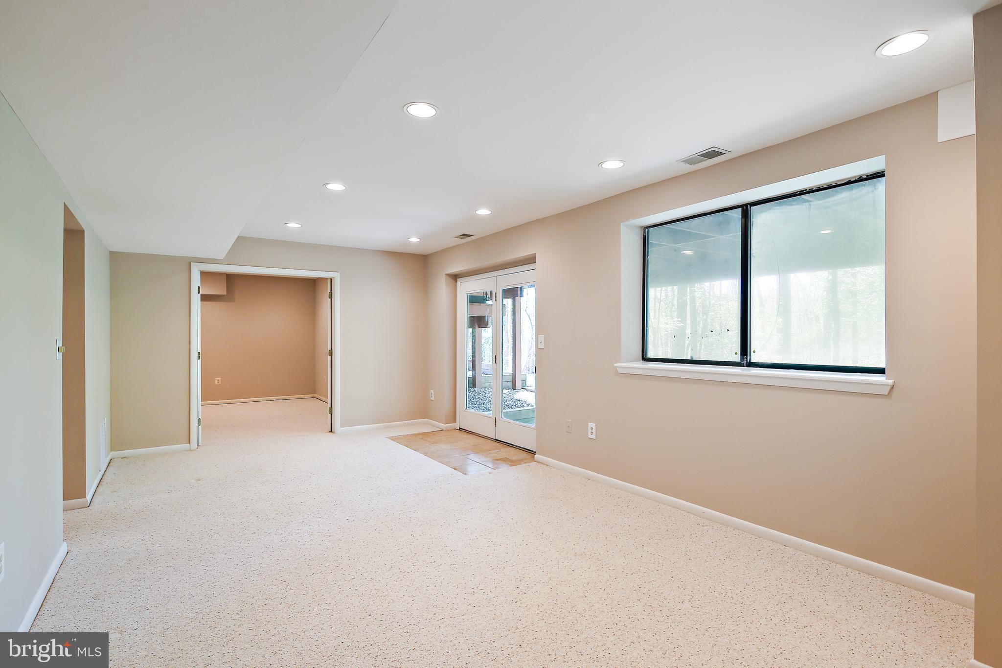 VILLAGE OF HICKORY RIDGE - Residential