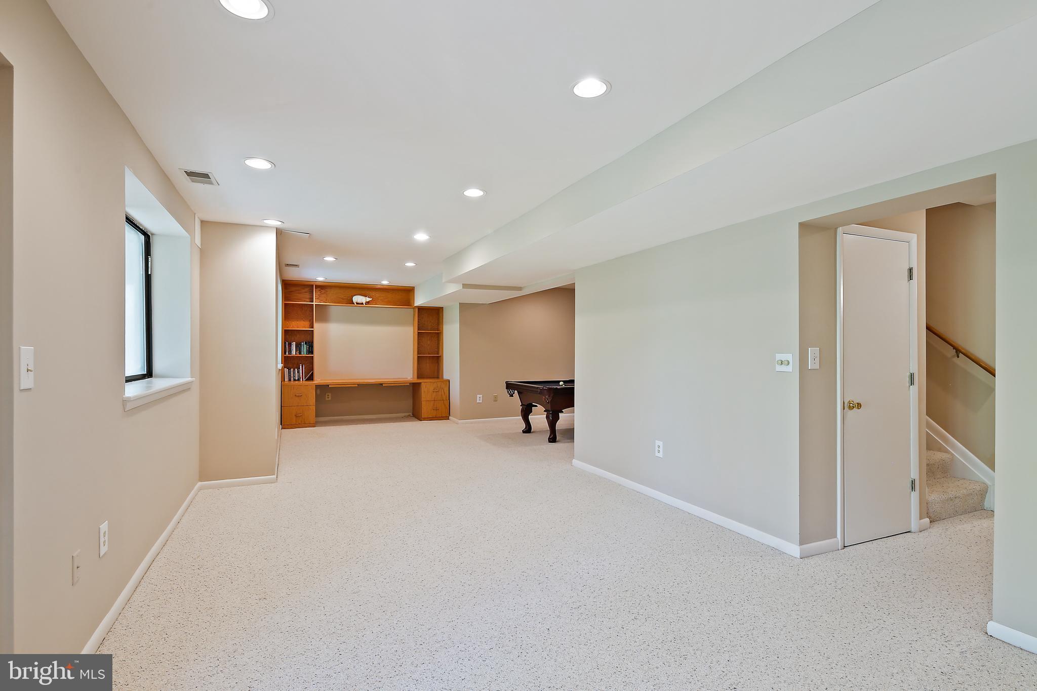 VILLAGE OF HICKORY RIDGE - Residential