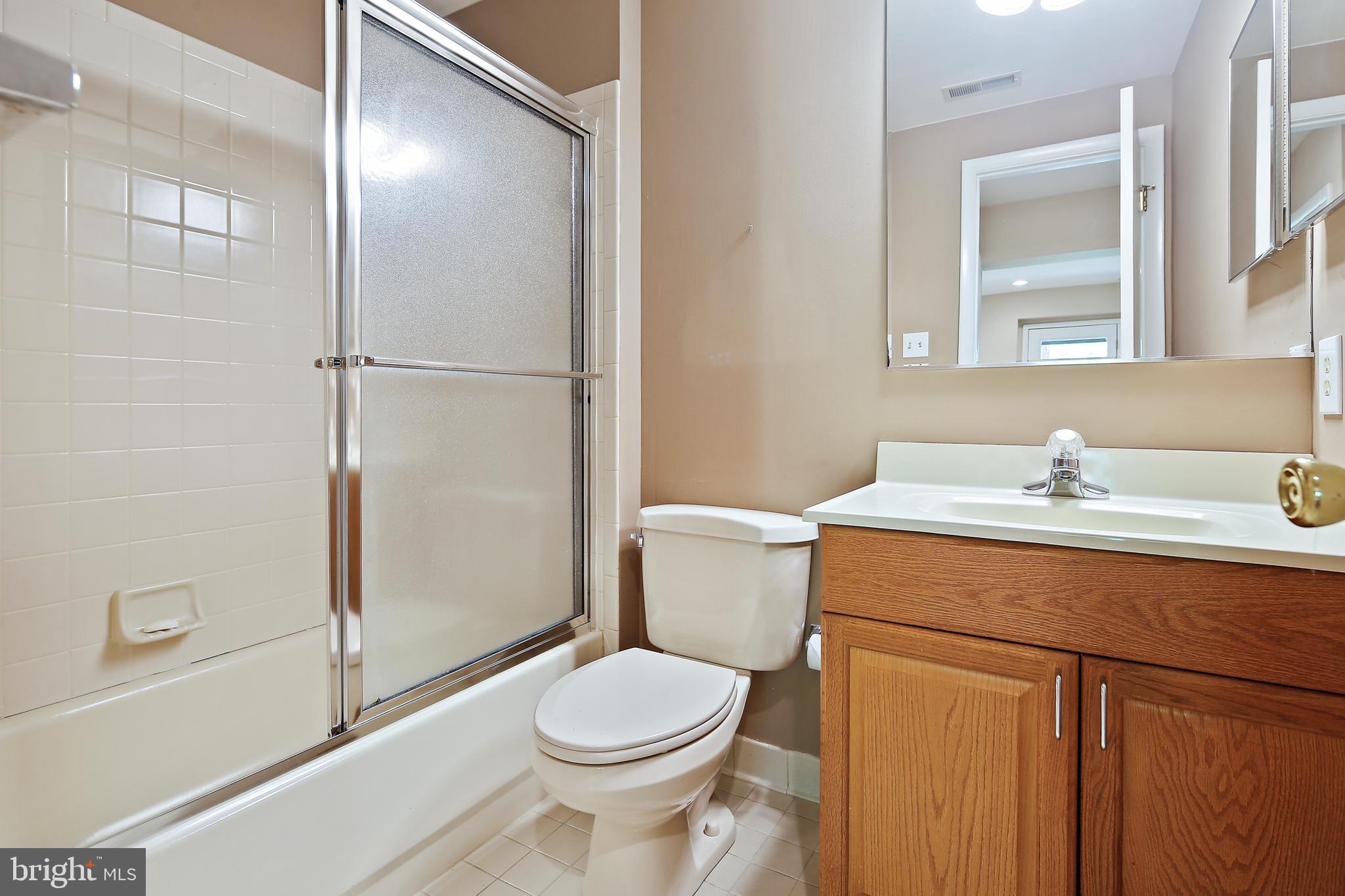 VILLAGE OF HICKORY RIDGE - Residential