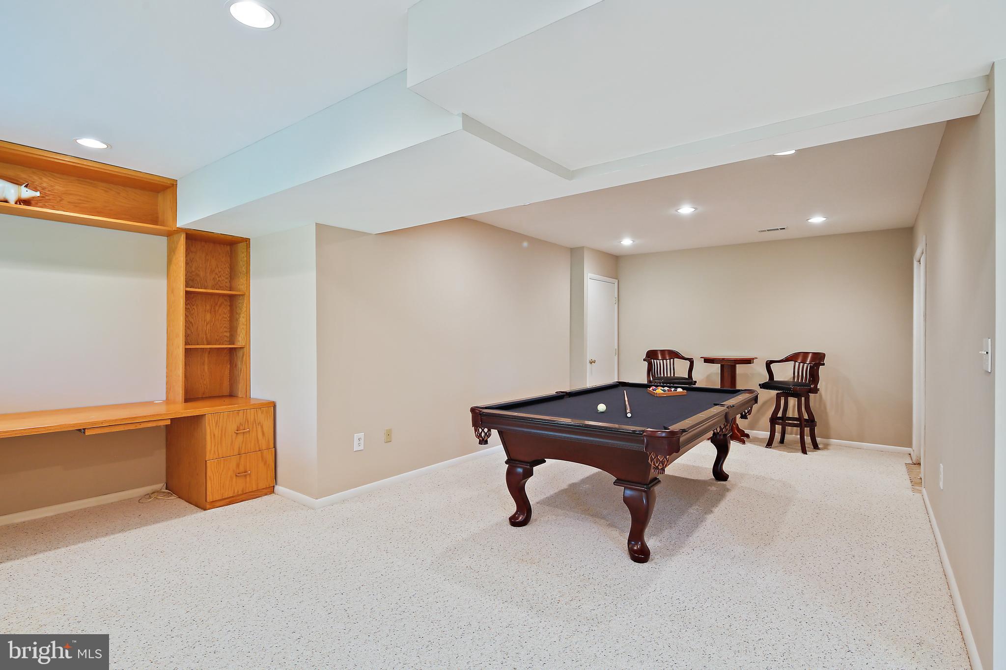 VILLAGE OF HICKORY RIDGE - Residential