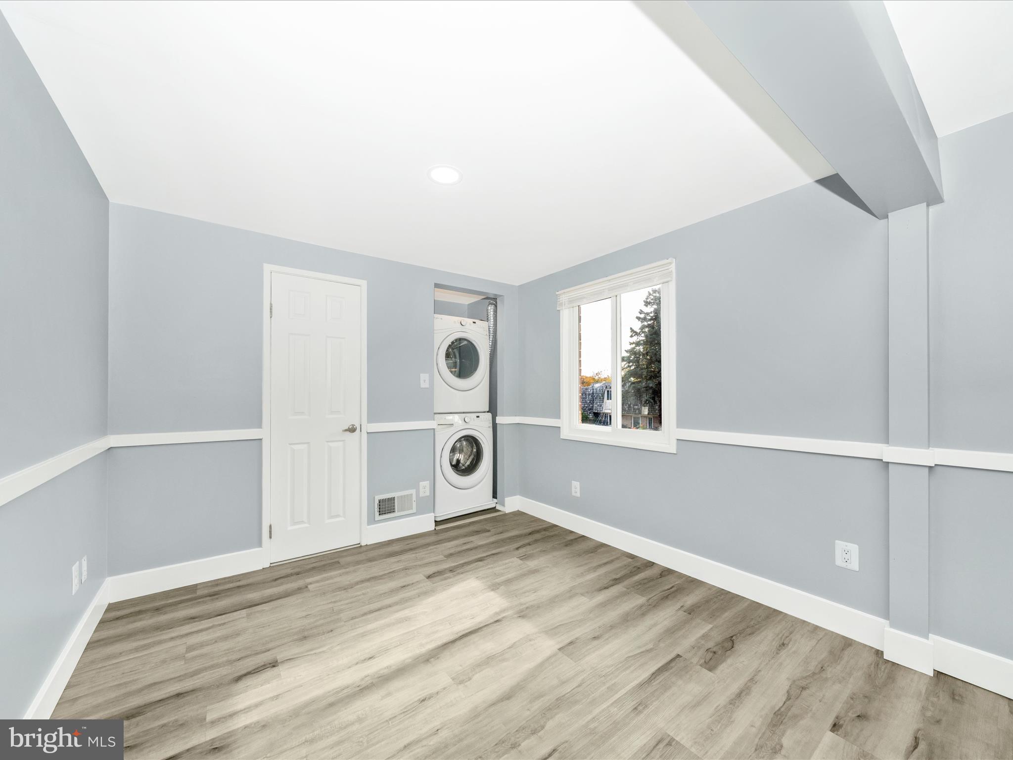 STEDWICK TOWNHOUSES - Residential