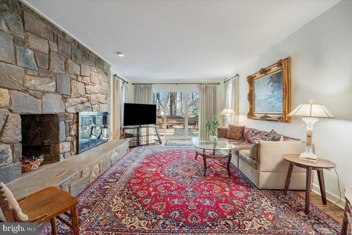 INVERNESS WOODS - Residential