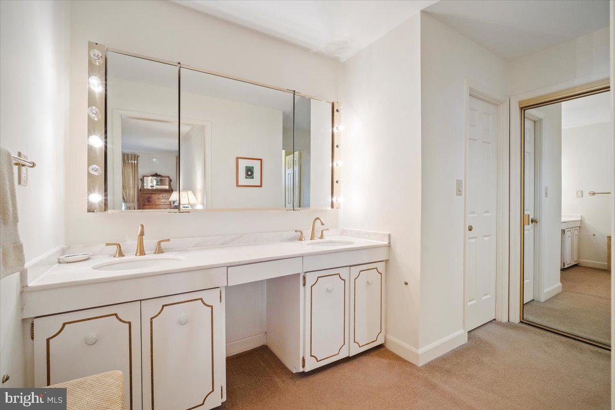 INVERNESS WOODS - Residential