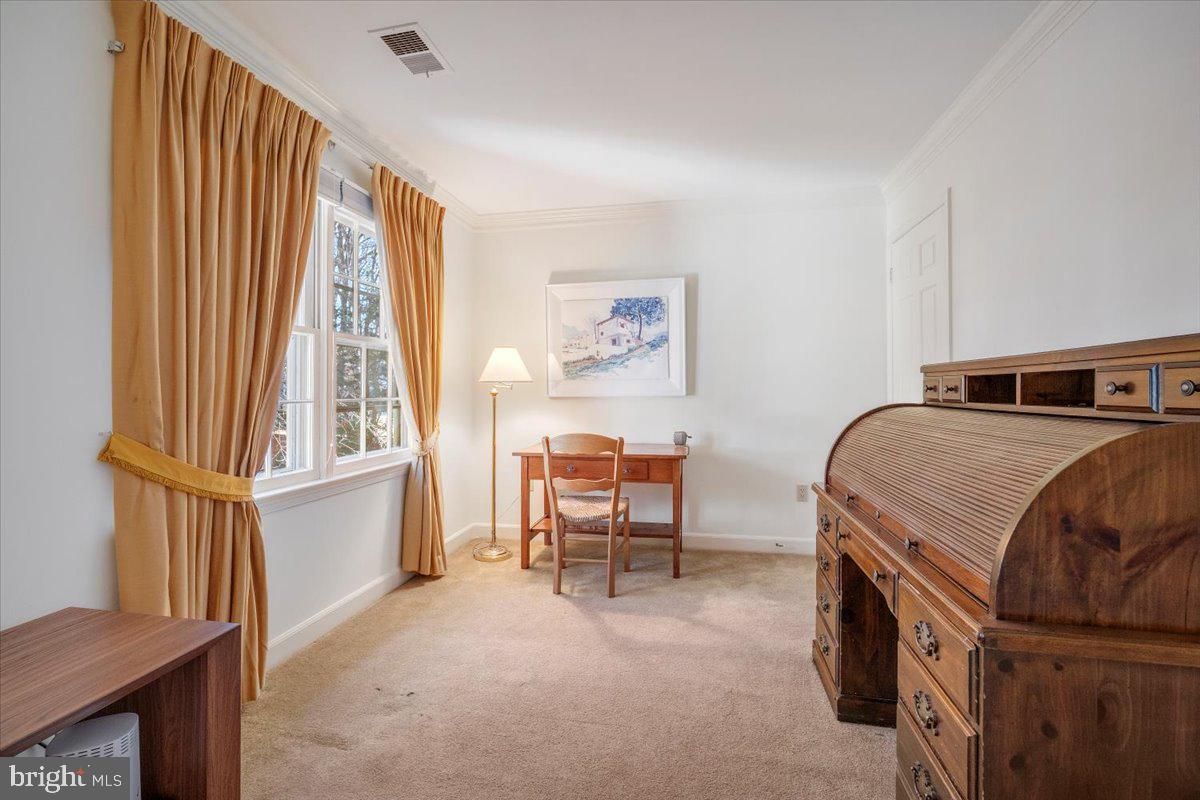 INVERNESS WOODS - Residential