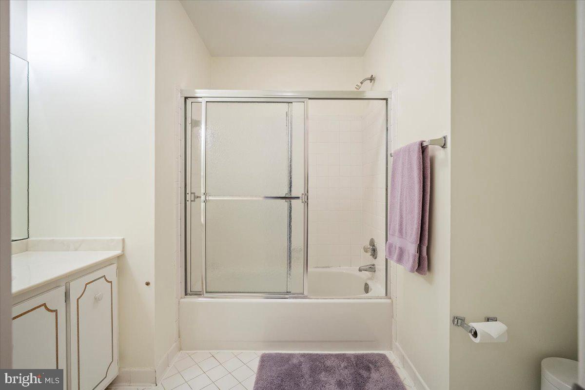 INVERNESS WOODS - Residential