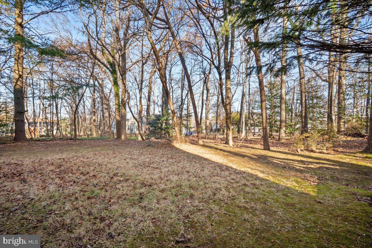 INVERNESS WOODS - Residential