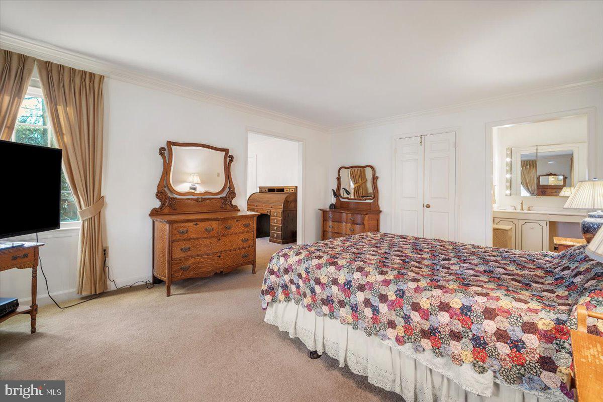 INVERNESS WOODS - Residential