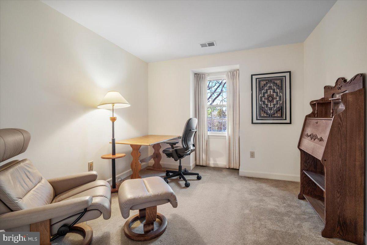 INVERNESS WOODS - Residential