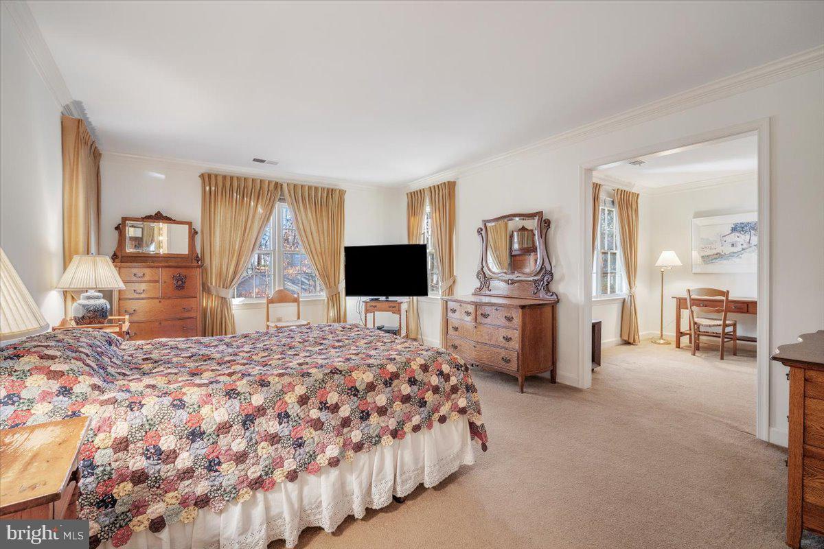 INVERNESS WOODS - Residential