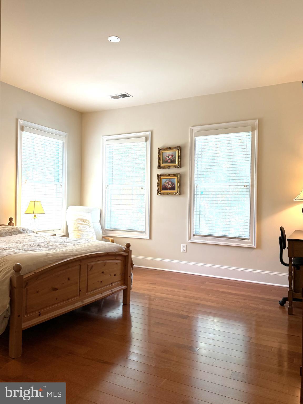 BROYHILLS MCLEAN ESTATES - Residential