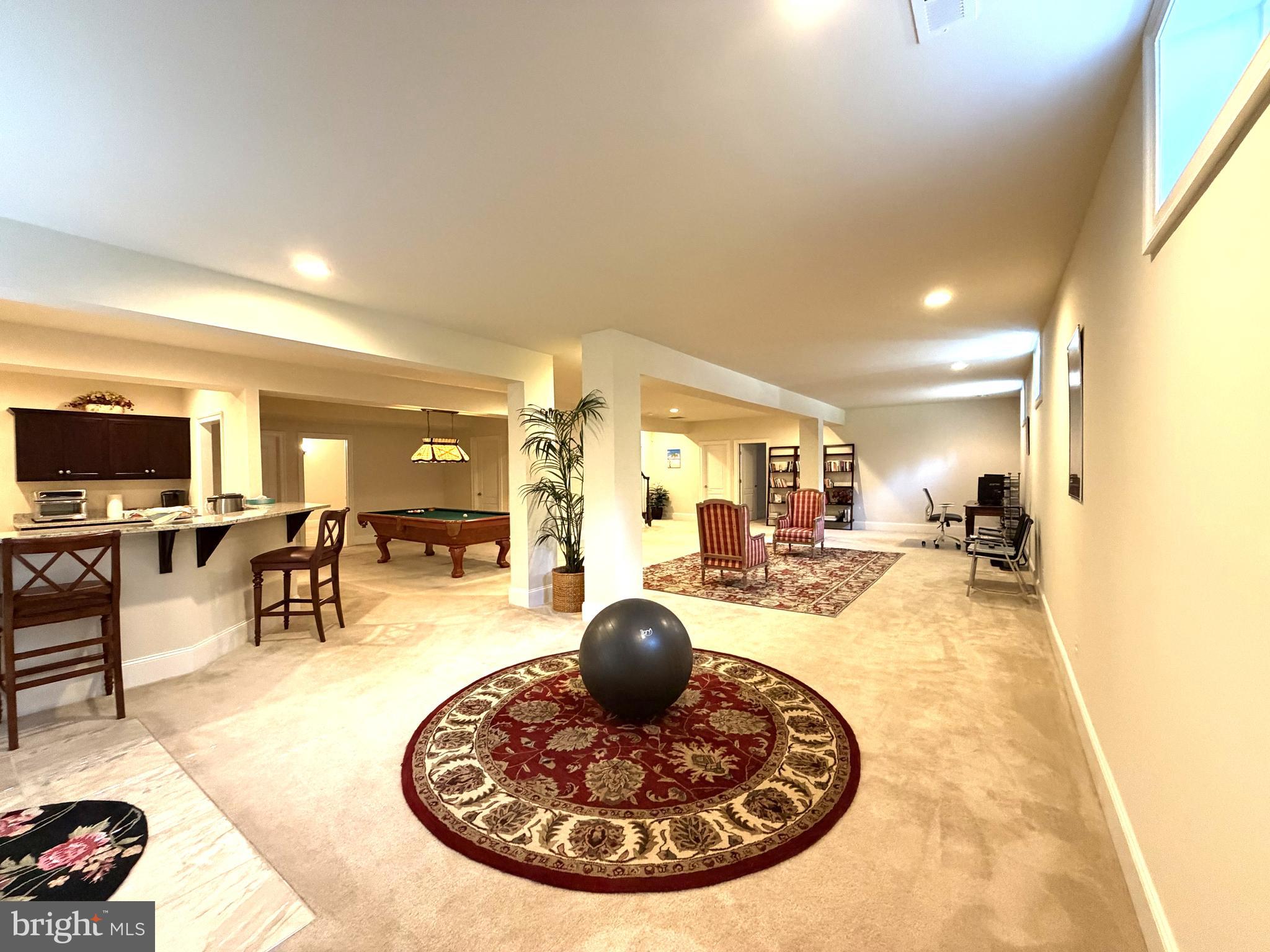 BROYHILLS MCLEAN ESTATES - Residential