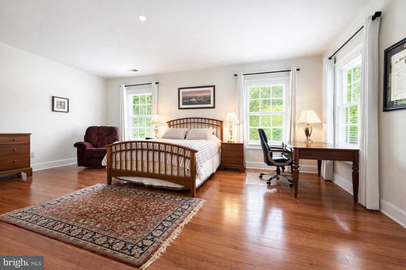 BROYHILLS MCLEAN ESTATES - Residential