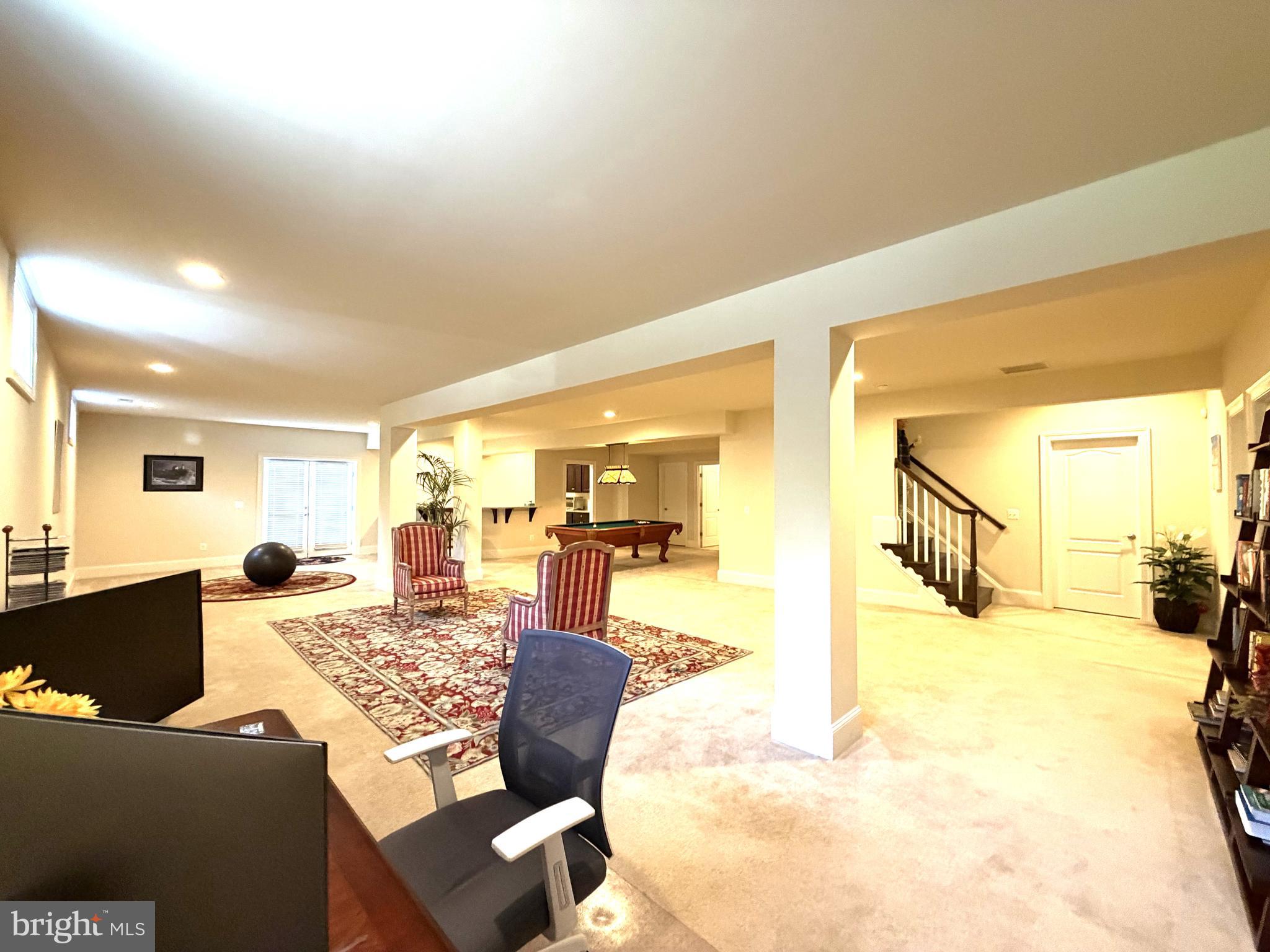 BROYHILLS MCLEAN ESTATES - Residential