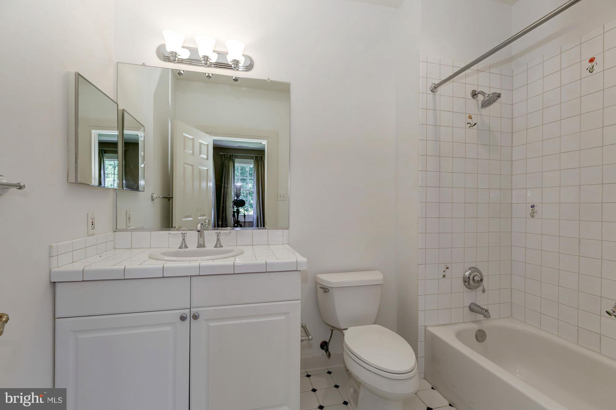 BRYAN POND - Residential