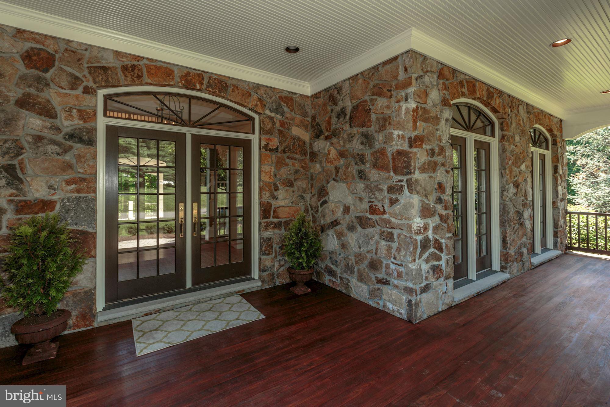 BRYAN POND - Residential