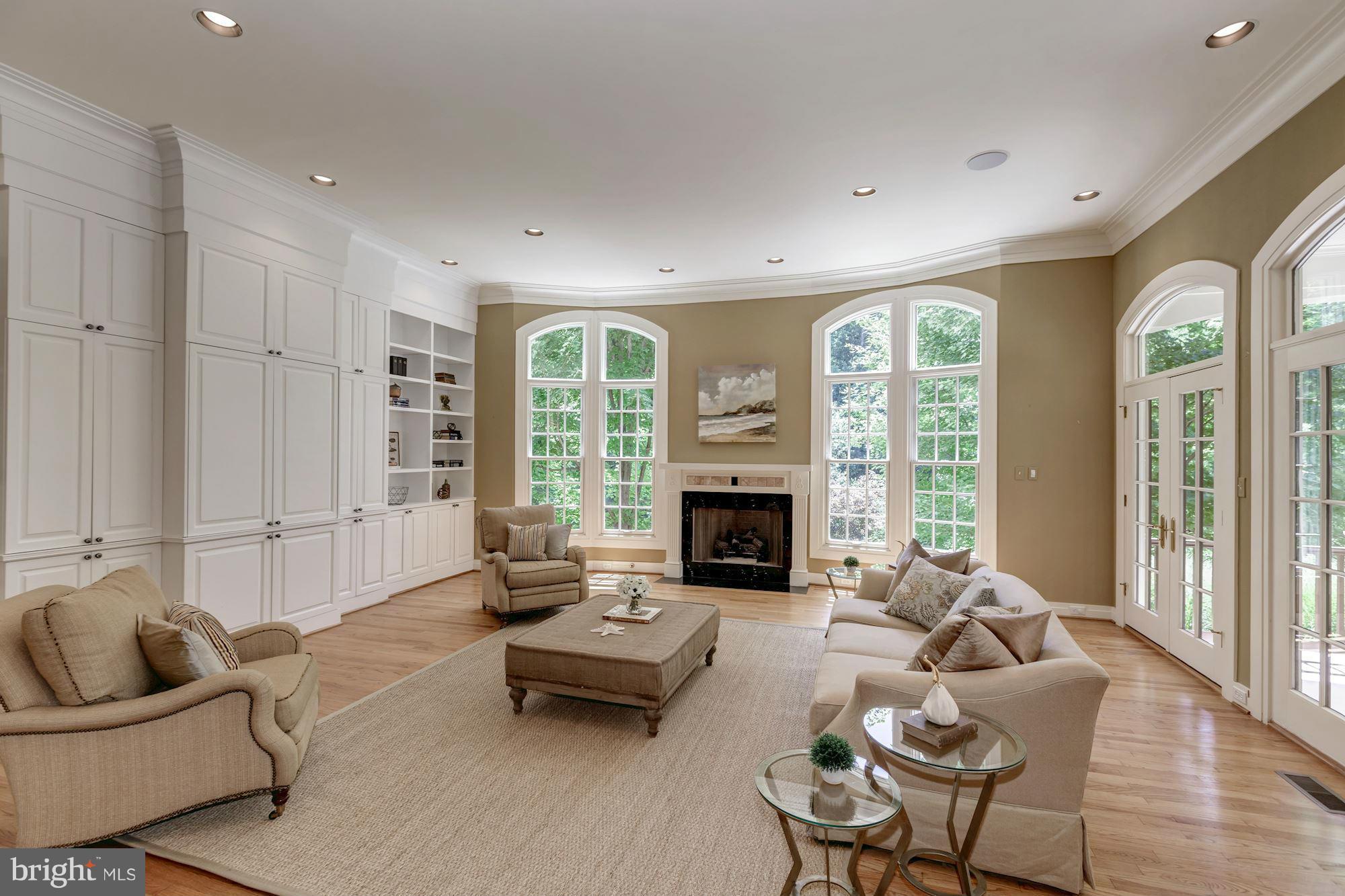 BRYAN POND - Residential