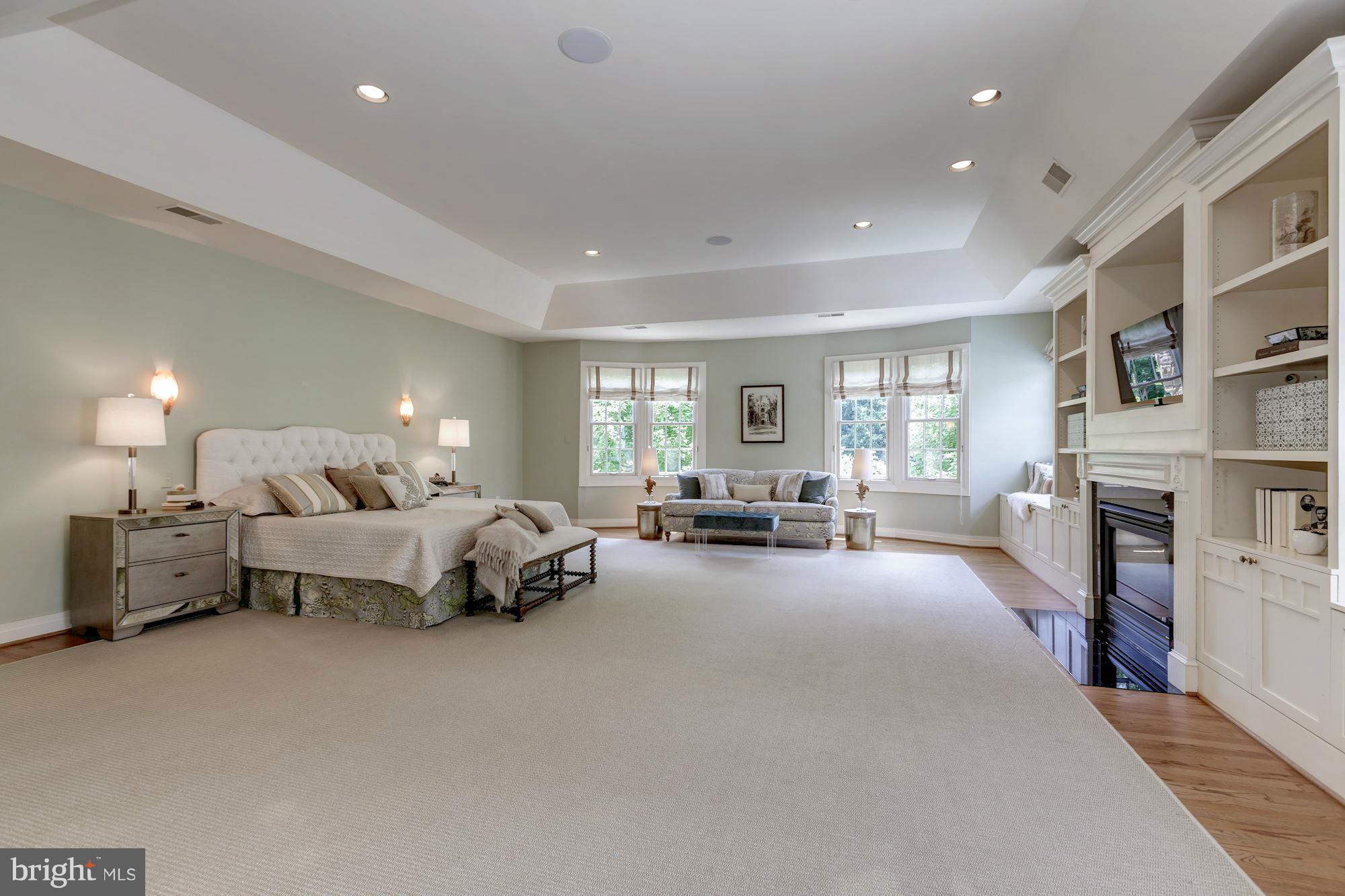 BRYAN POND - Residential