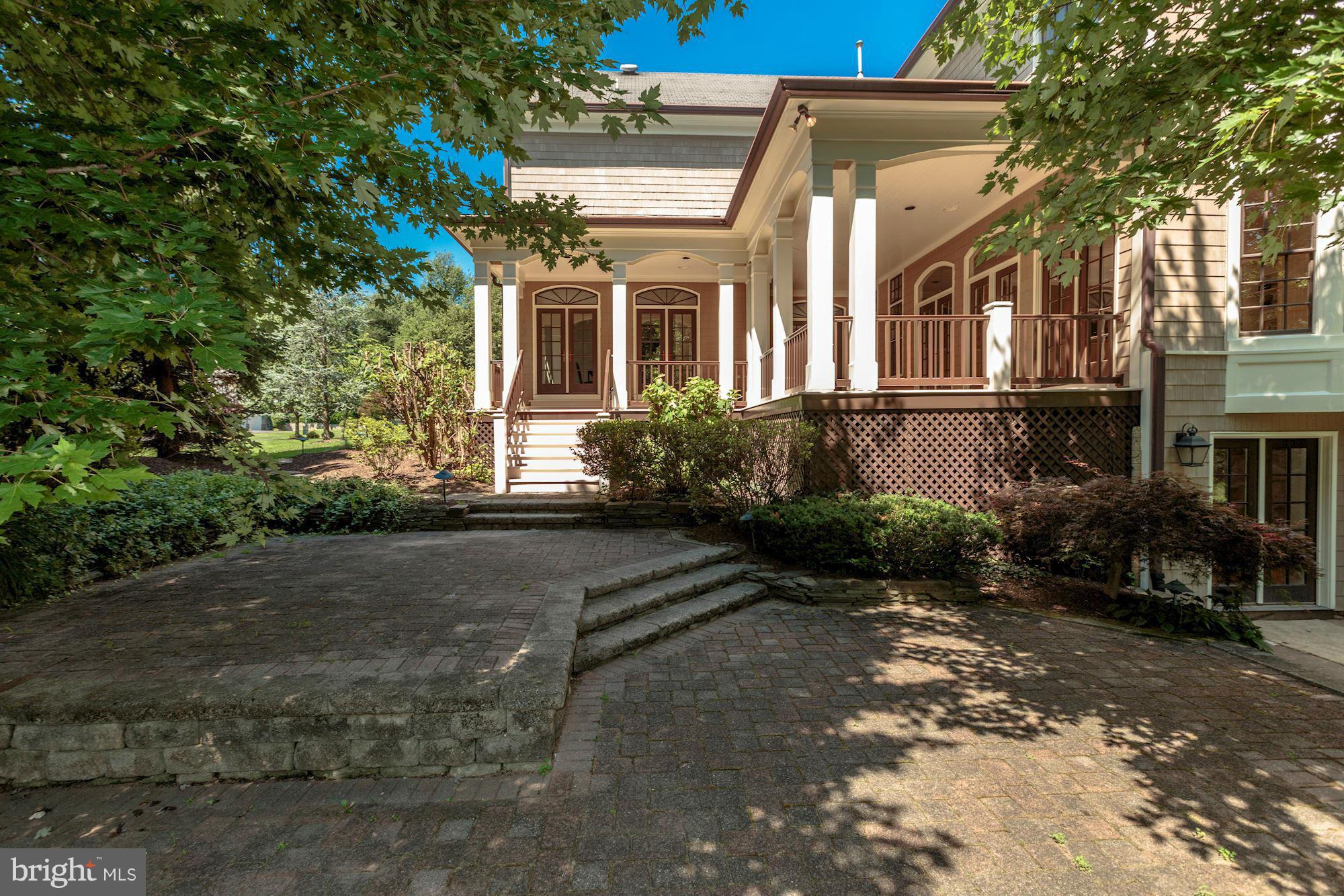 BRYAN POND - Residential