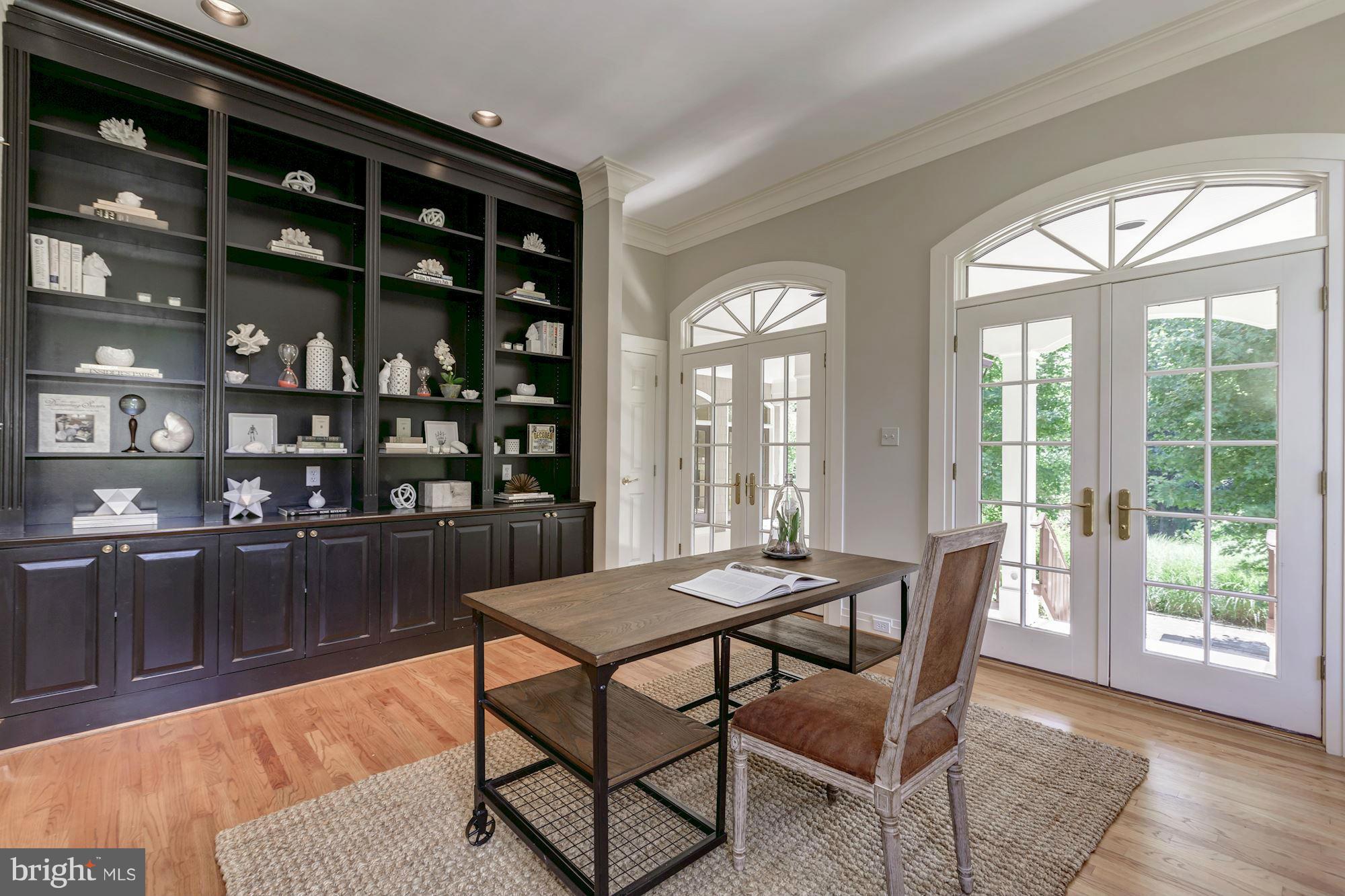 BRYAN POND - Residential