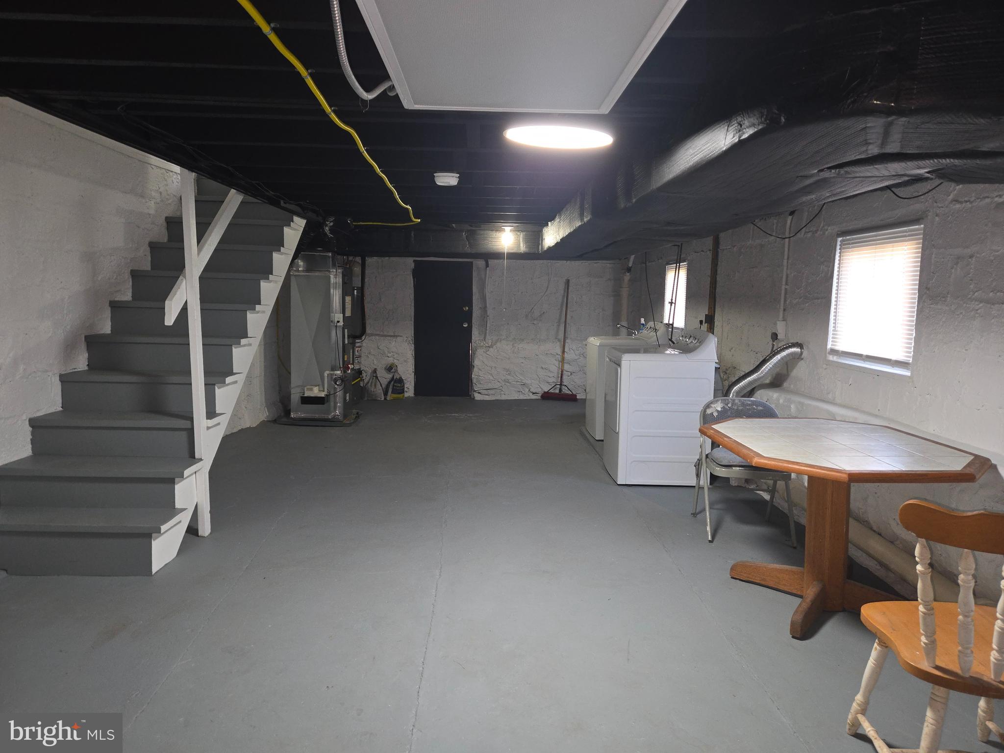 LAURAVILLE HISTORIC DISTRICT - Residential Lease