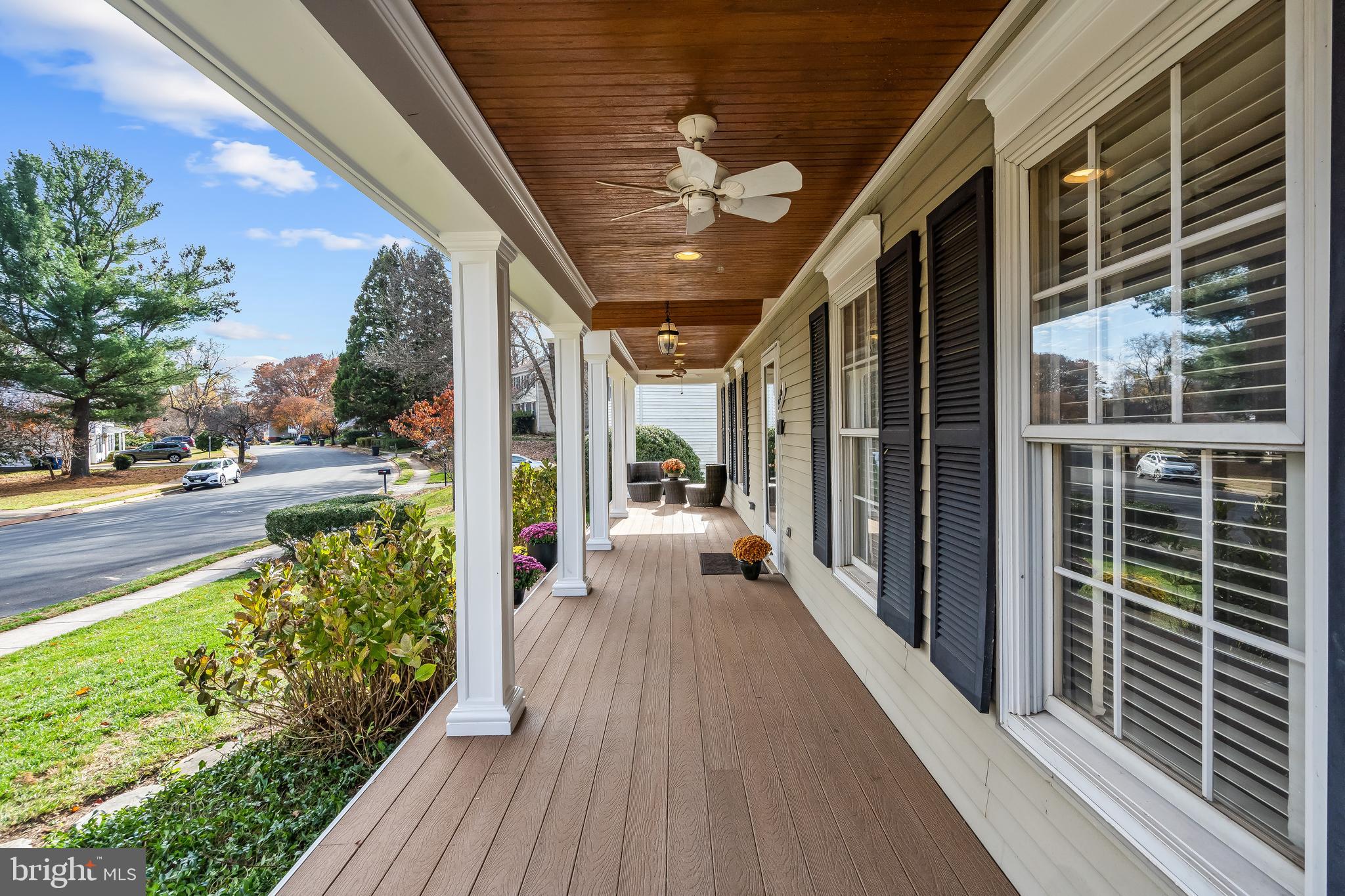 9516 WALLINGFORD DRIVE