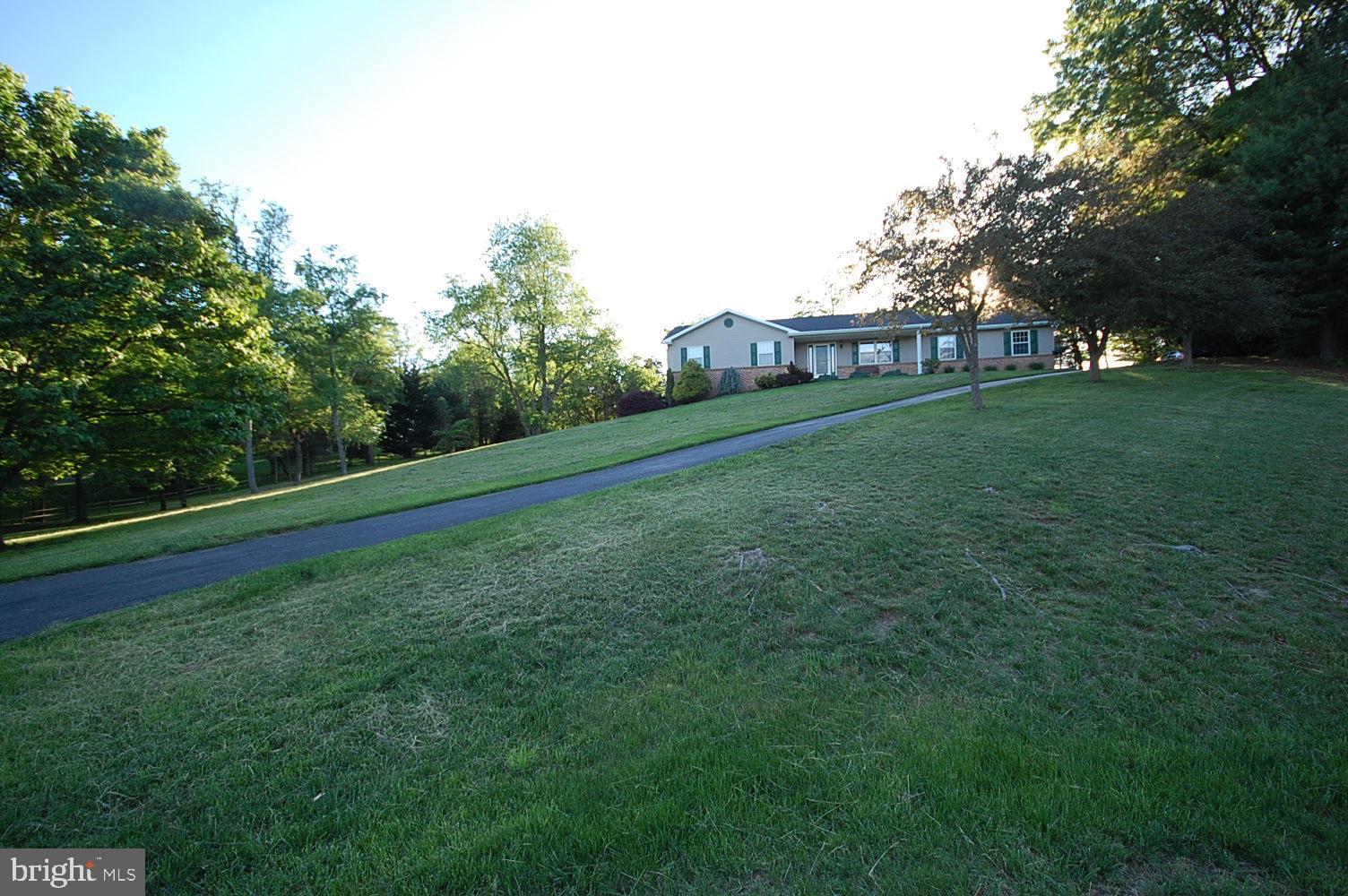 WHISPERING FALLS - Residential