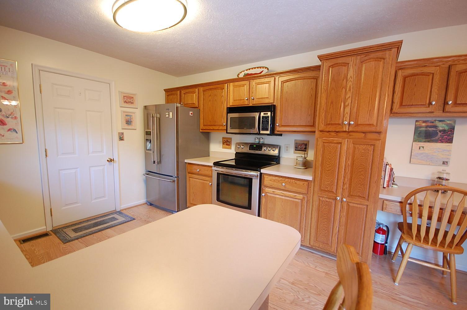 WHISPERING FALLS - Residential