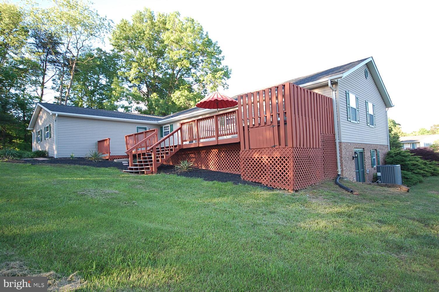 WHISPERING FALLS - Residential