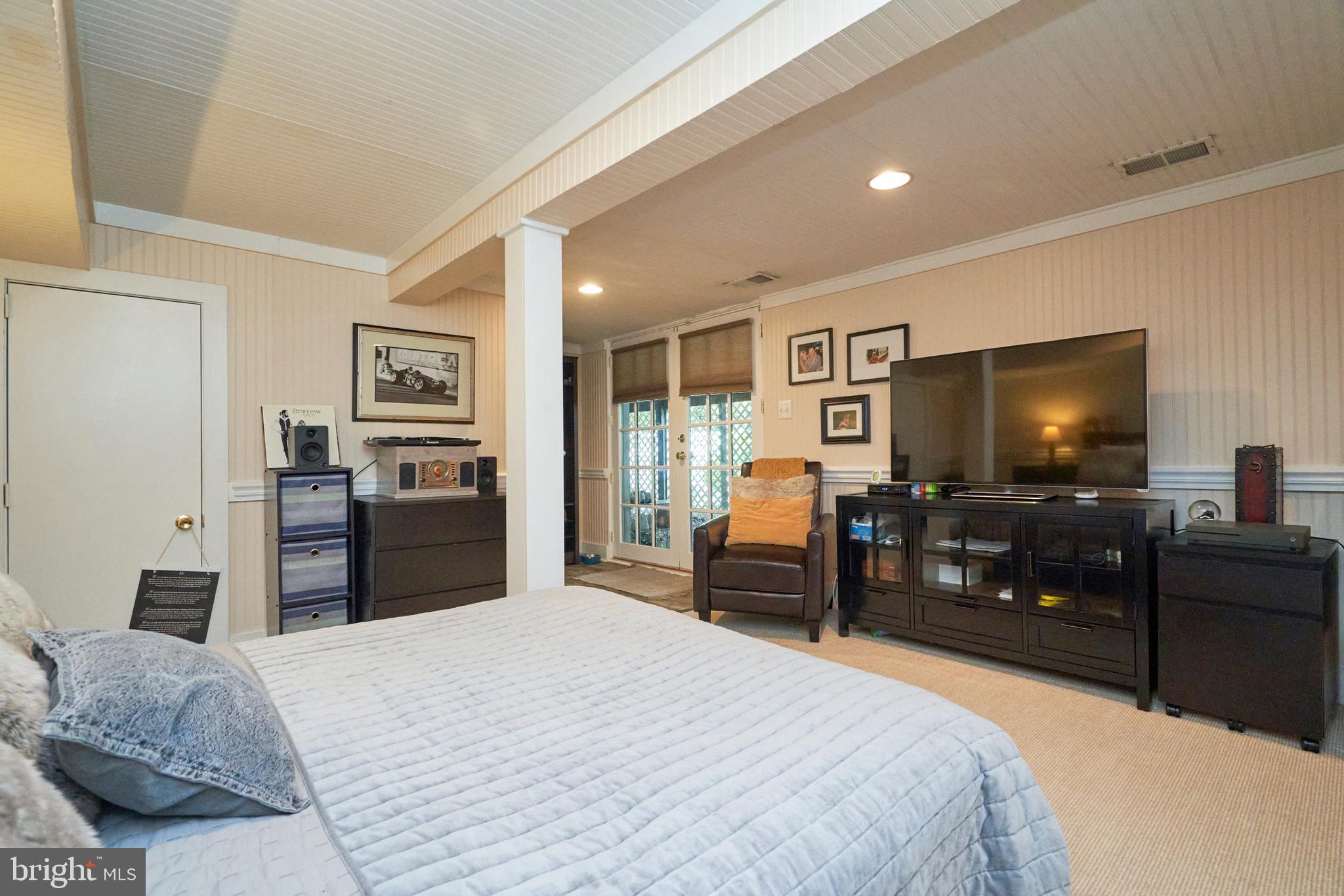 JERMANTOWN ROAD - Residential Lease