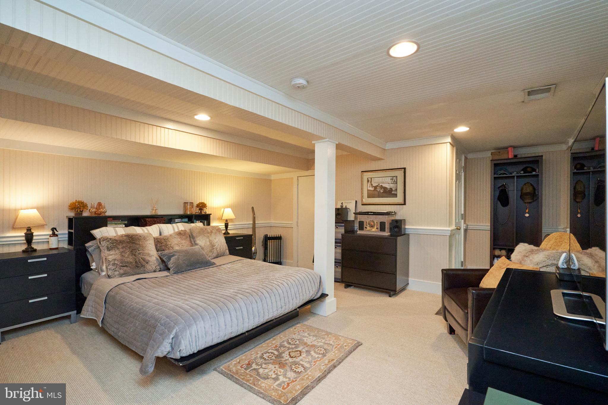 JERMANTOWN ROAD - Residential Lease