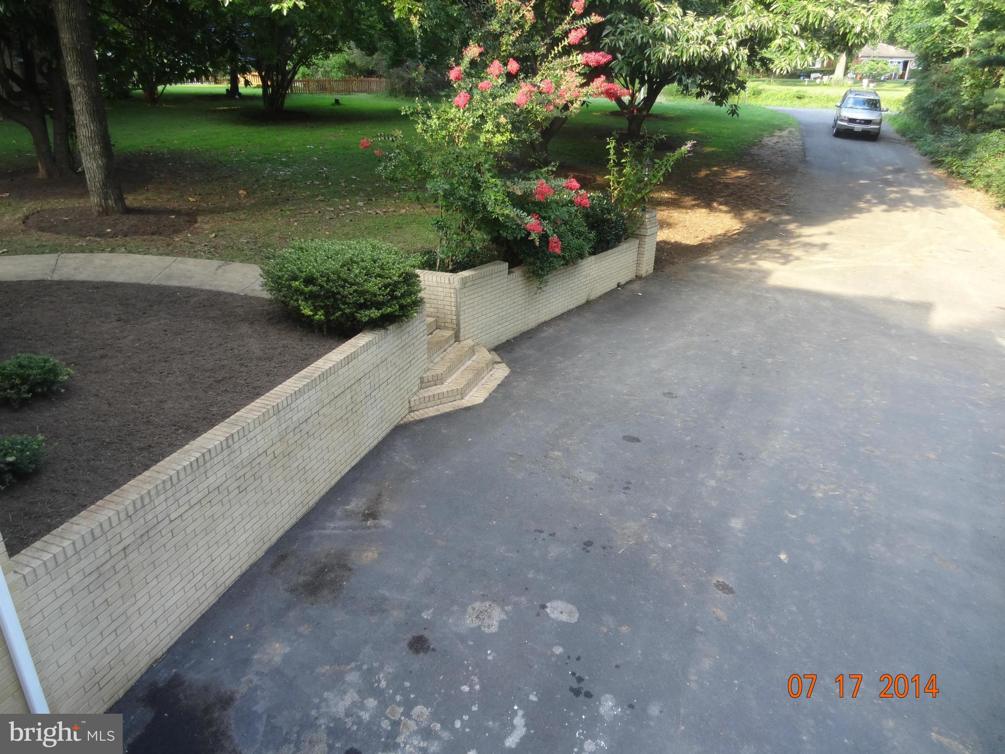 DAVIS FORD - Residential