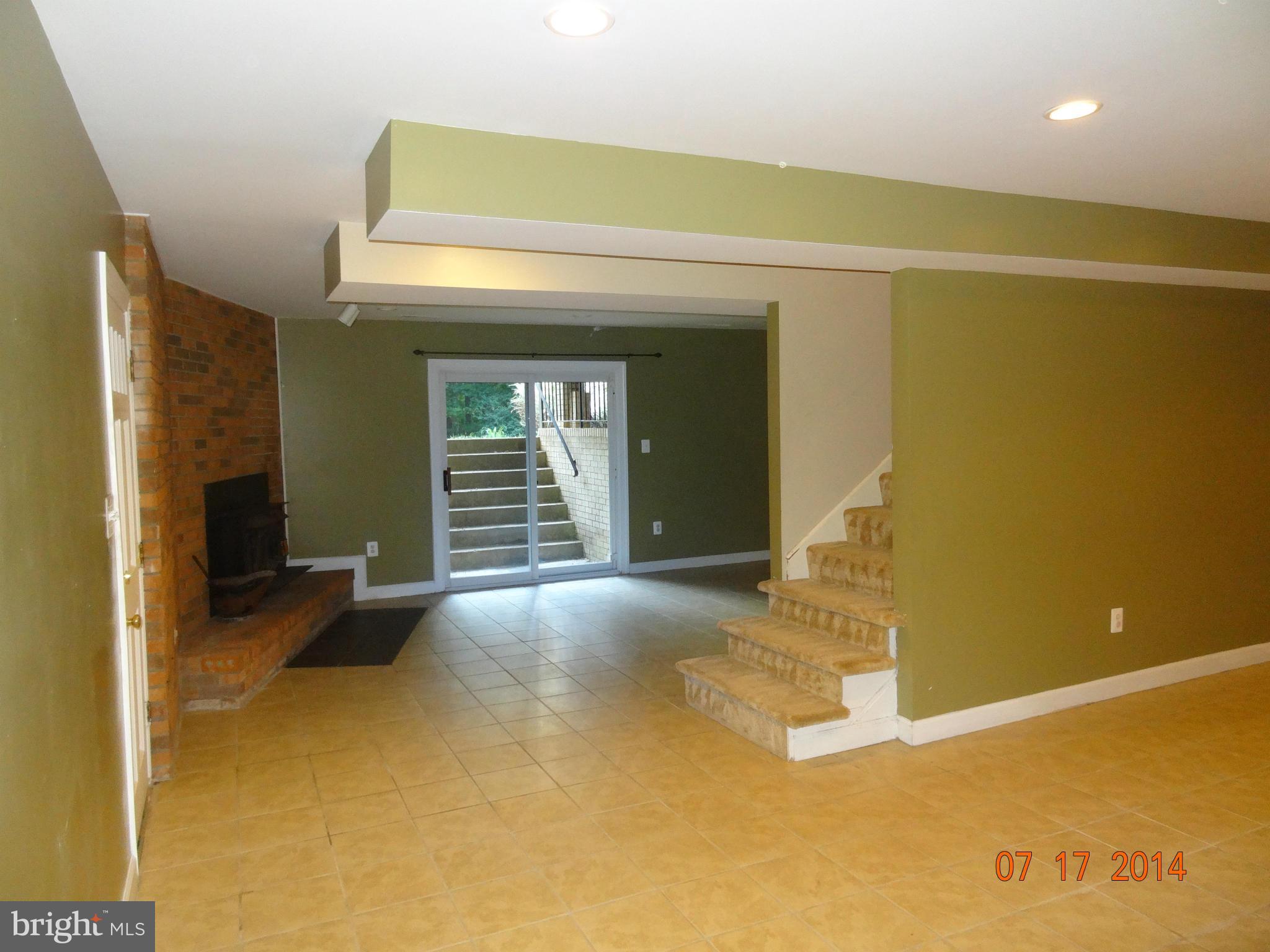 DAVIS FORD - Residential