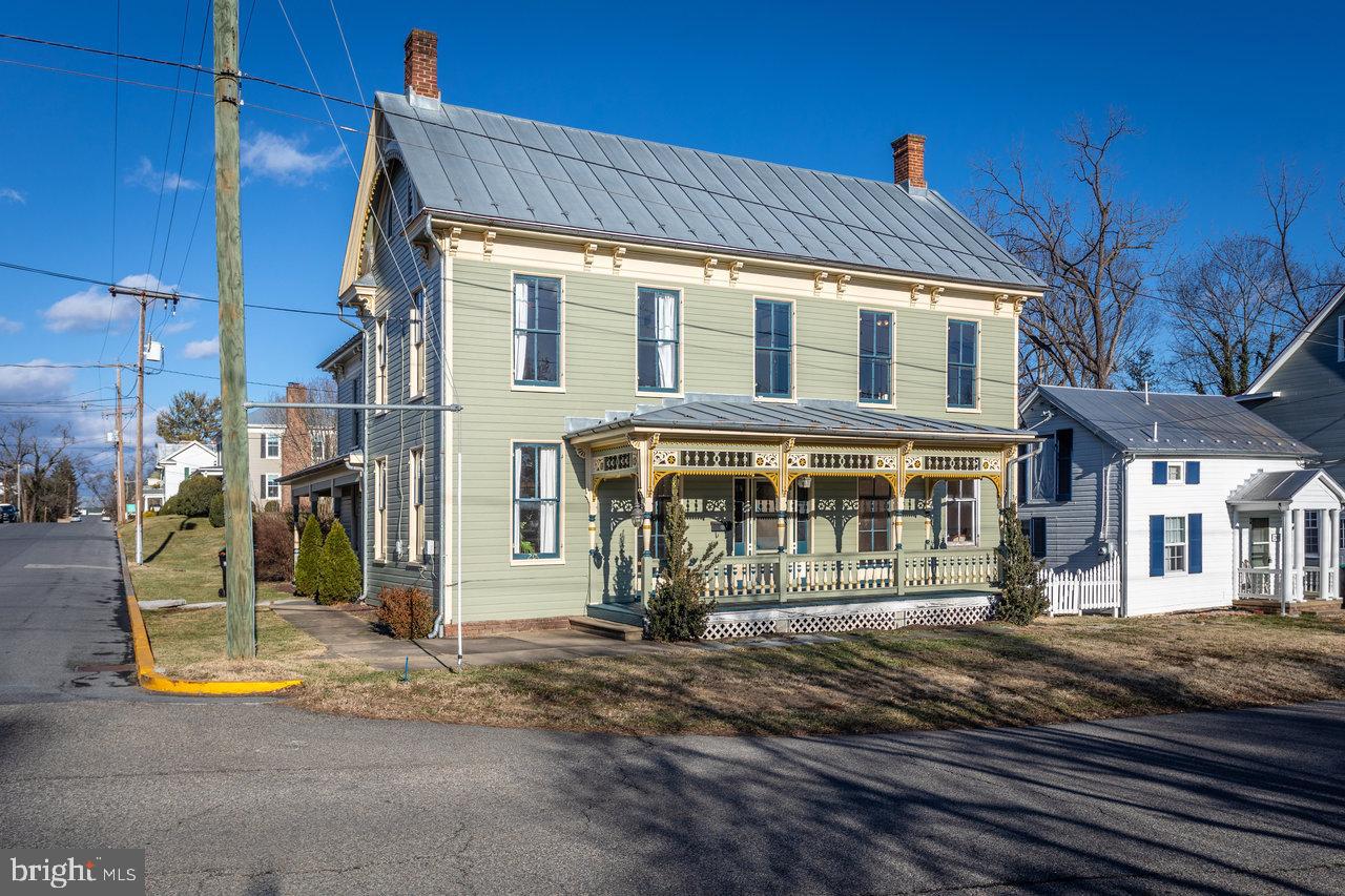 201 E COURT STREET