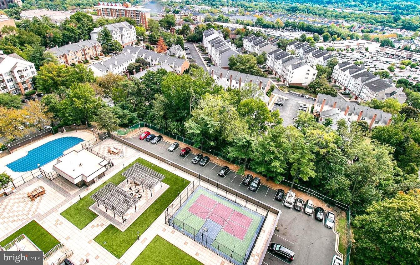 250 S REYNOLDS STREET 206