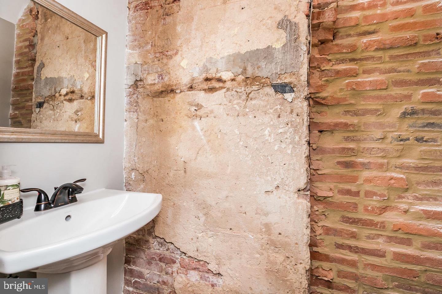 FELLS POINT HISTORIC DISTRICT - Residential