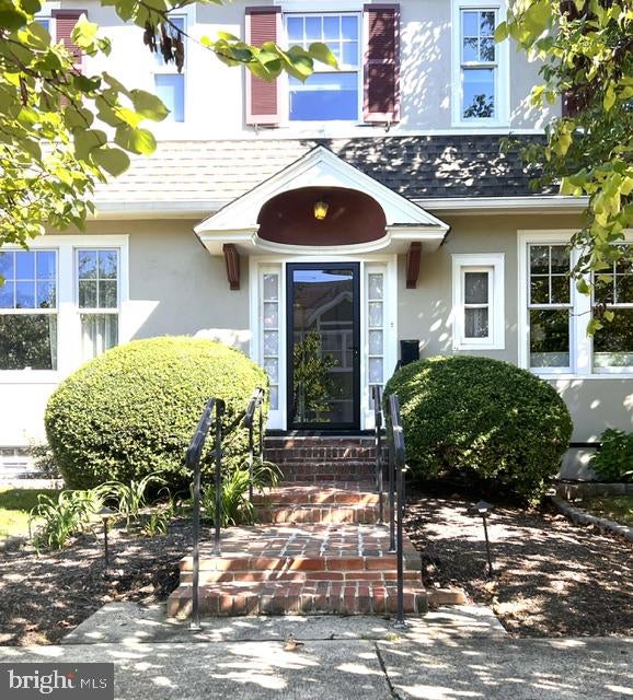 100 UNION AVENUE
